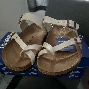 Pearl white Women’s Birkenstoks